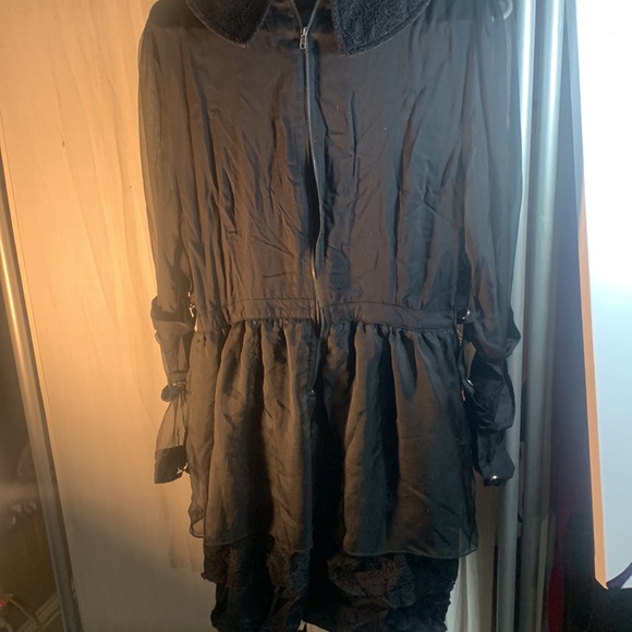 Beautiful goth dress. Never worn UK imported.zipper in back. Very chic! XoXo. - Picture 7 of 7